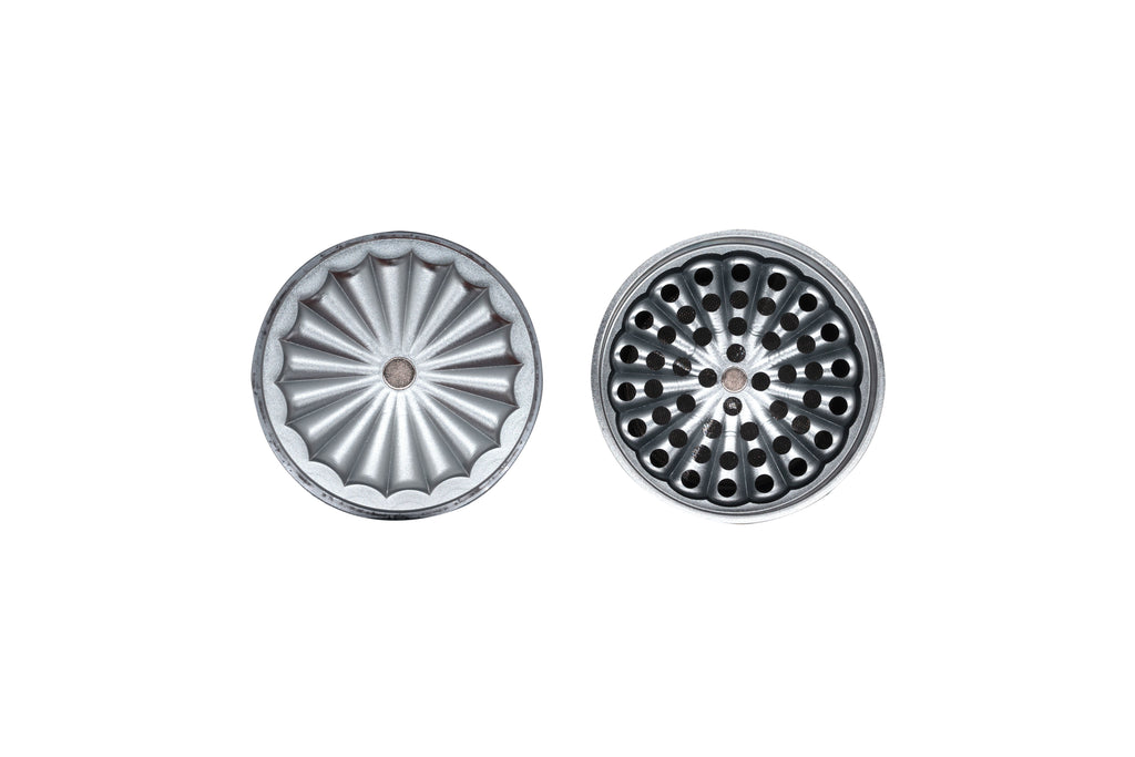 Ongrok Mini 5-Piece Flower Petal Toothless Grinder